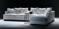 Дизайнерски бял диван  